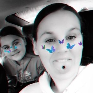 Meet your Posher, Kayla